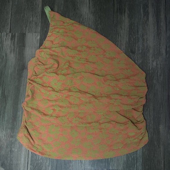 NWOT Zara Asymmetric Crop Top Sz M - Picture 2 of 4